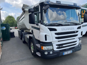 Location tracteur Scania 19 chez Green Flag Services